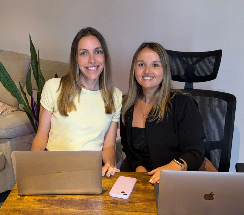 Danika and Delaney, founders of Caddie